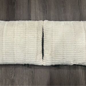 Plush Cream Home Bedding Pillow- set of 2